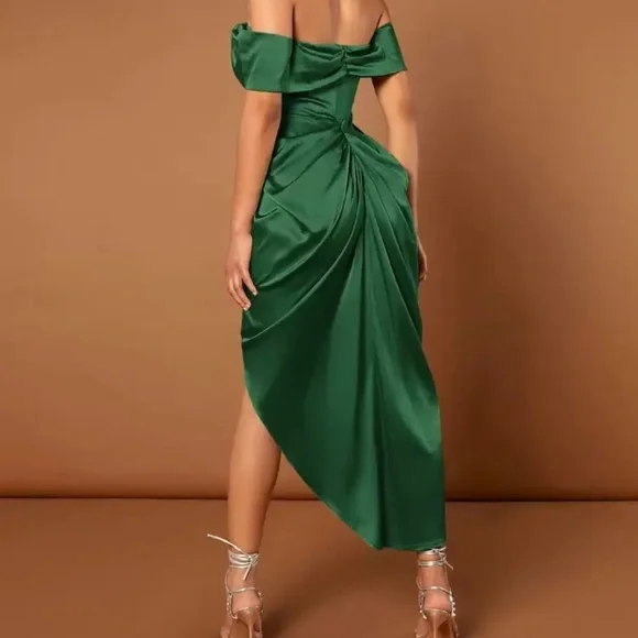 SHEIN Dark Green Asymmetrical Dress - Picture 6 of 6